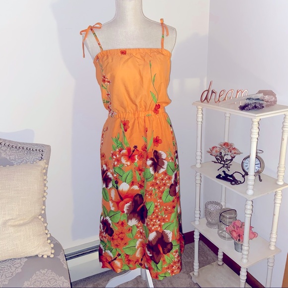 Vintage 1980’s Hawaiian Dress - Picture 1 of 7